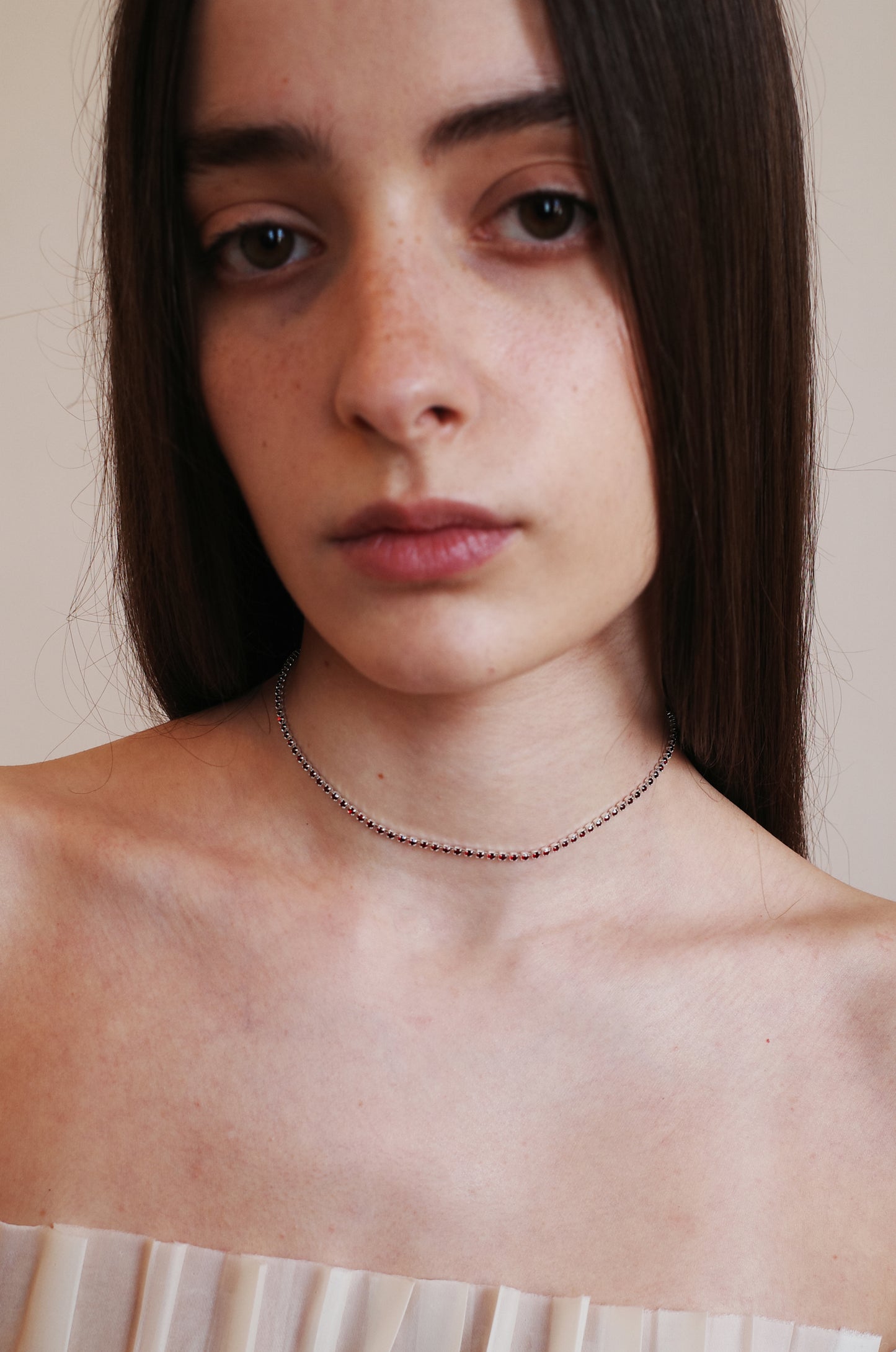 Baby Choker, in Enigma Red