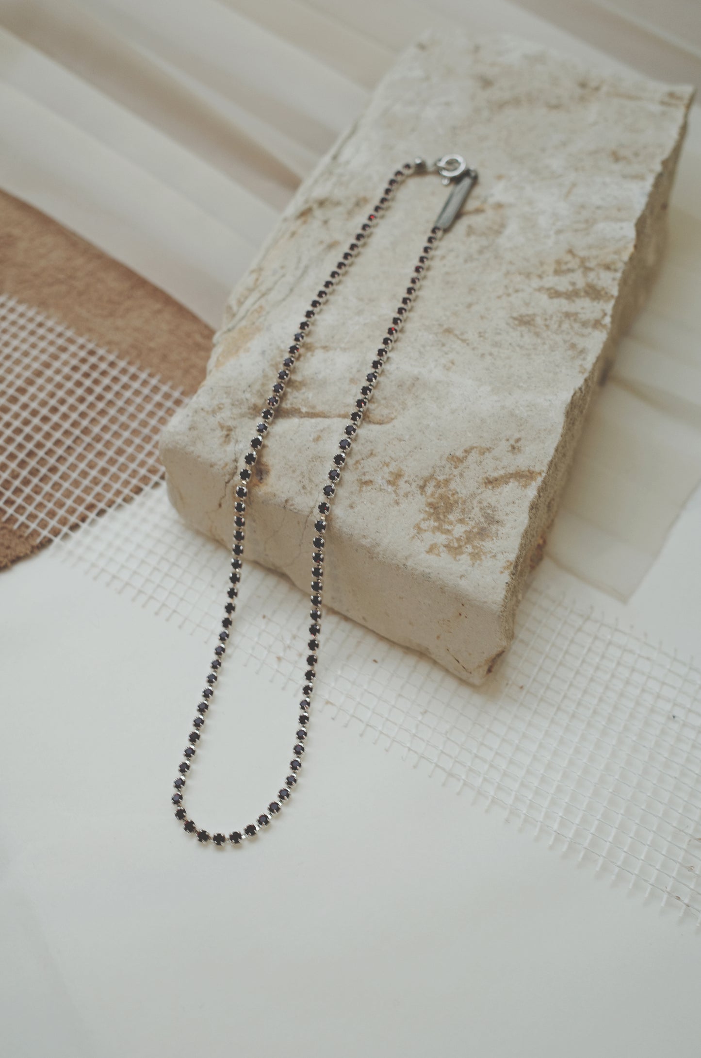 Baby Choker, in Enigma Red