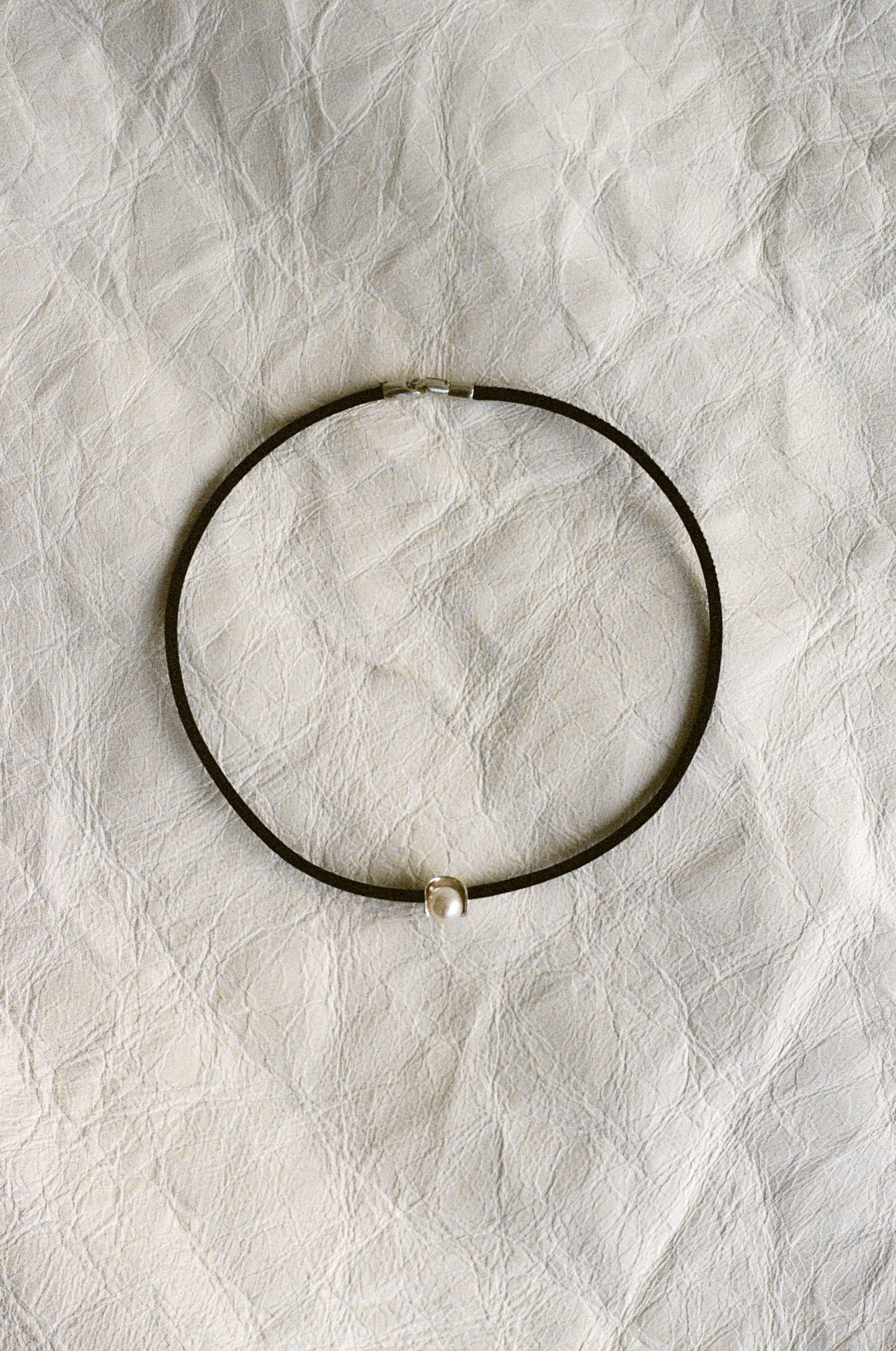 Framed Pearl Choker