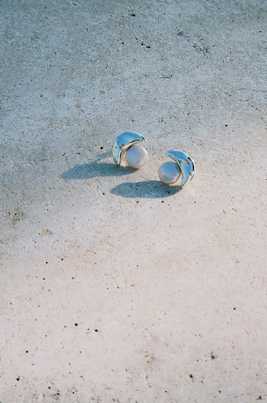 Halve Moon Studs