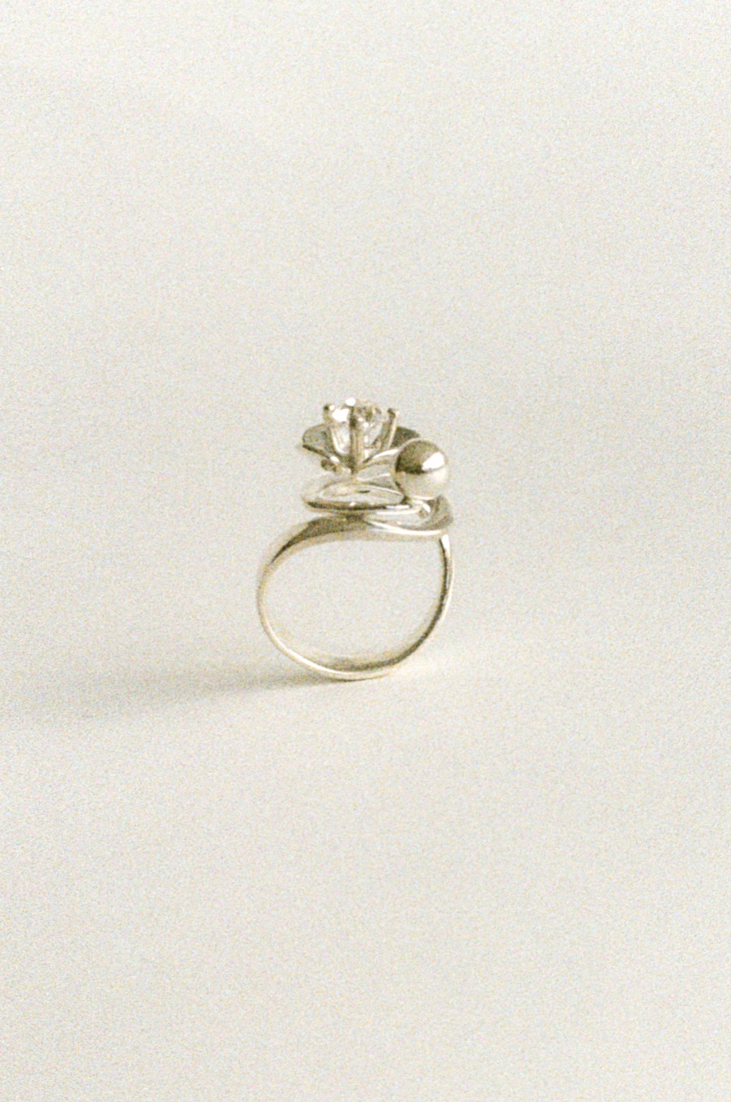 Trillium Equlibrium Ring