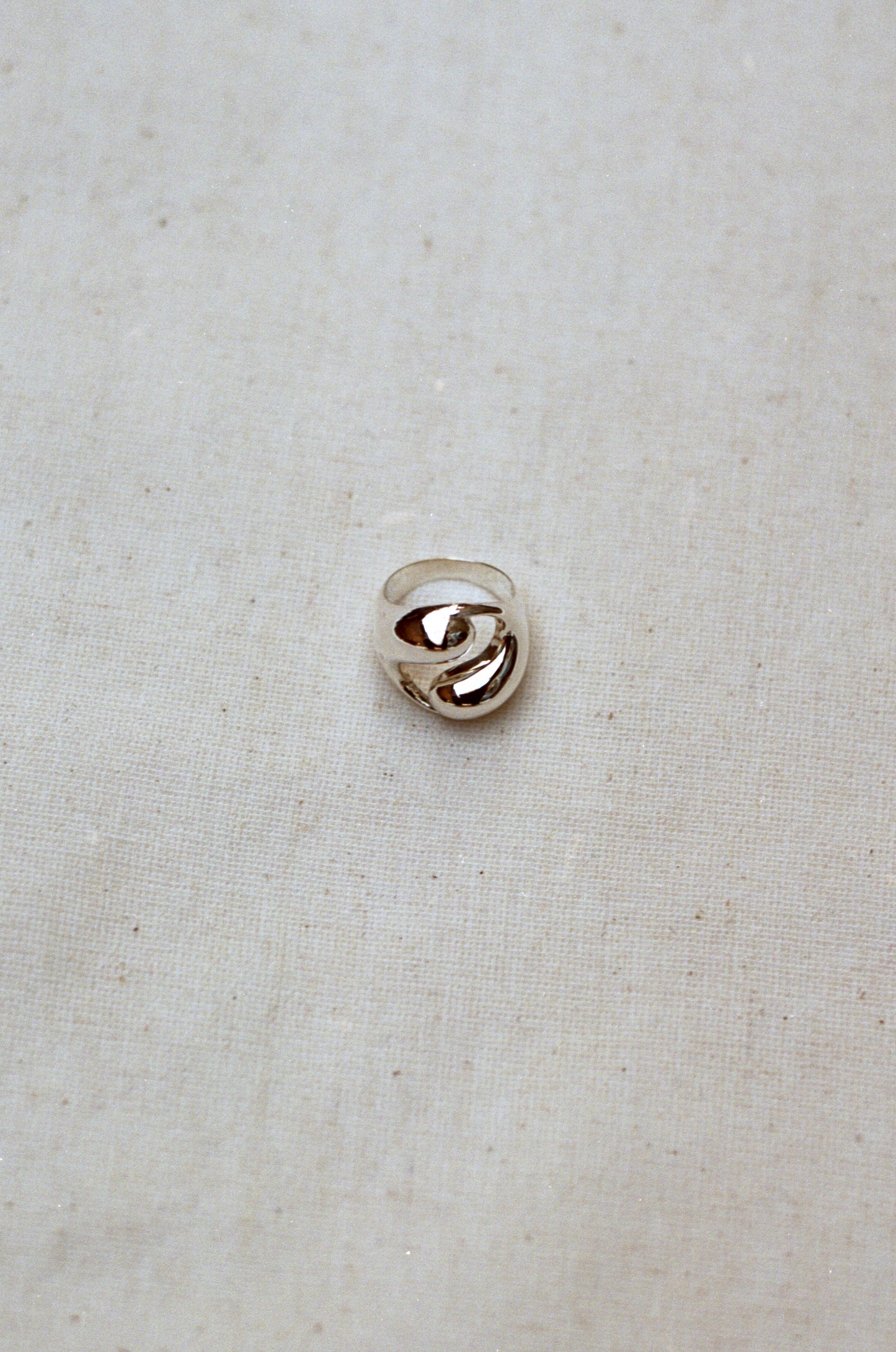 Yin Yang Ring